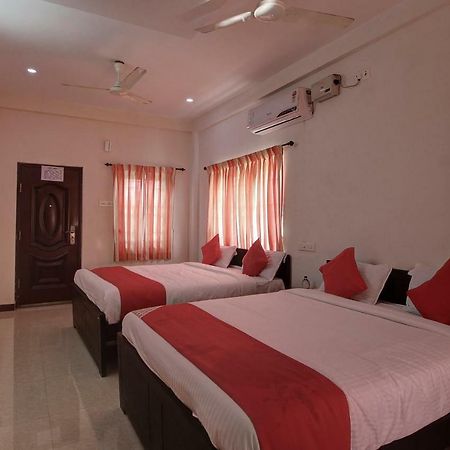 Oyo 42678 Hotel Vasantha Bhavanam Saver Kojambuttúr Kültér fotó