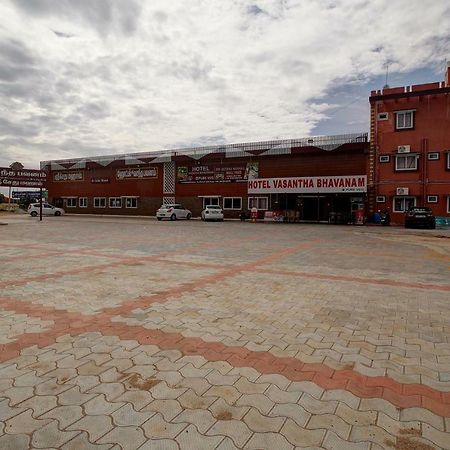 Oyo 42678 Hotel Vasantha Bhavanam Saver Kojambuttúr Kültér fotó