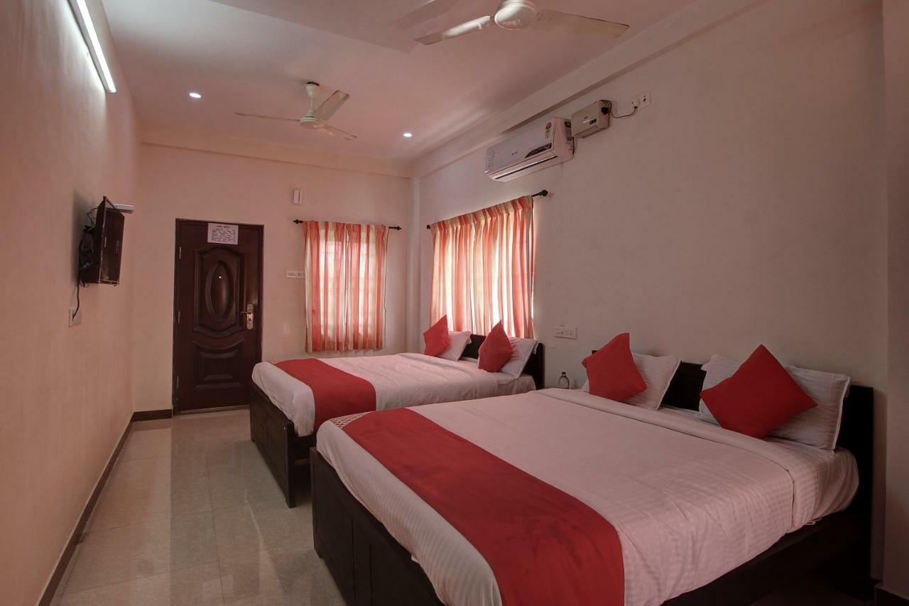 Oyo 42678 Hotel Vasantha Bhavanam Saver Kojambuttúr Kültér fotó