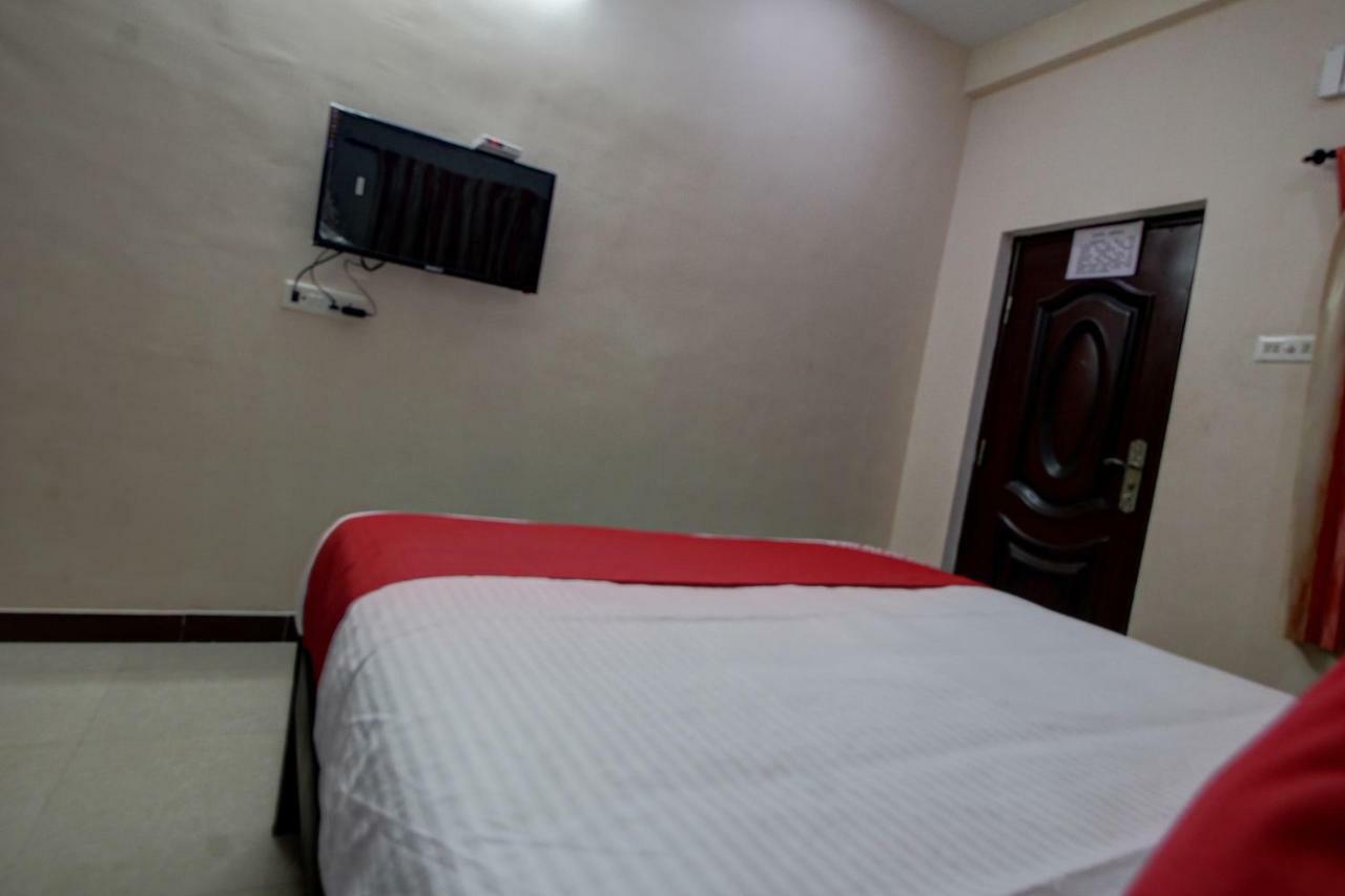Oyo 42678 Hotel Vasantha Bhavanam Saver Kojambuttúr Kültér fotó