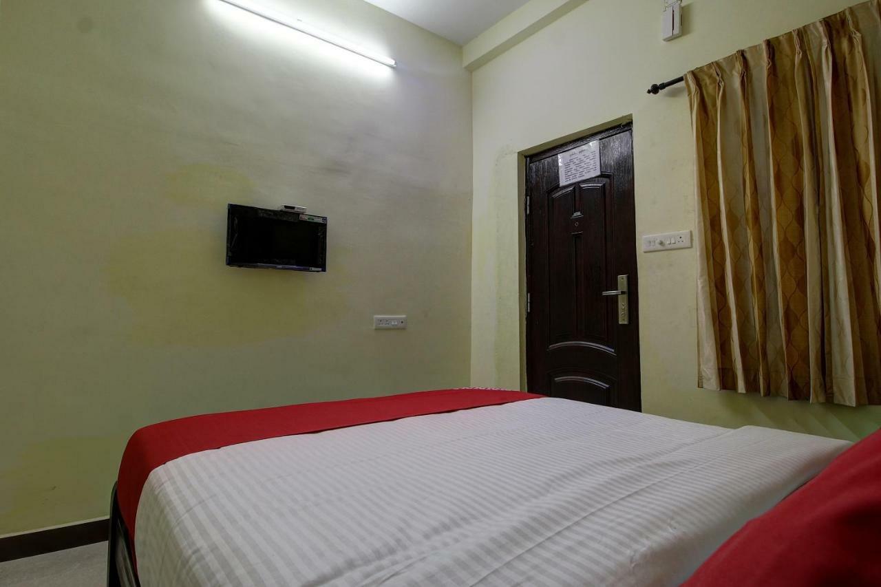 Oyo 42678 Hotel Vasantha Bhavanam Saver Kojambuttúr Kültér fotó